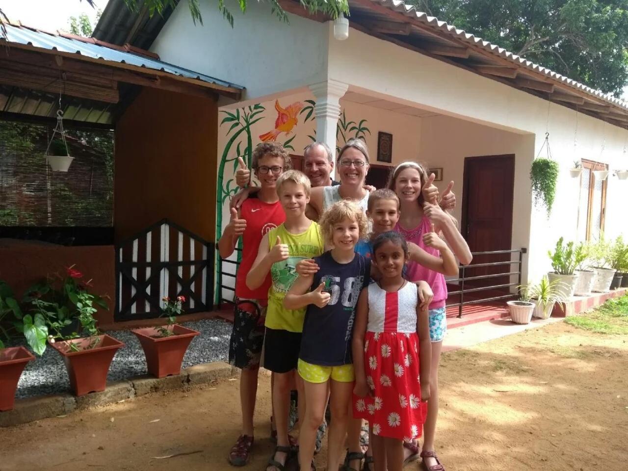Pawansa Home Stay هاباران المظهر الخارجي الصورة