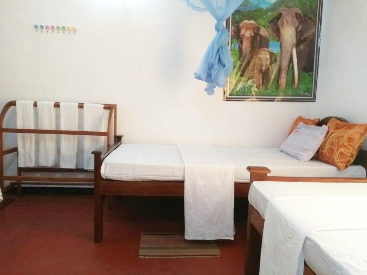 Pawansa Home Stay هاباران المظهر الخارجي الصورة